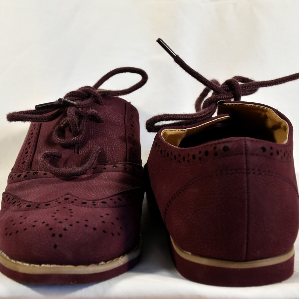 Forever 21 burgundy oxford shoes